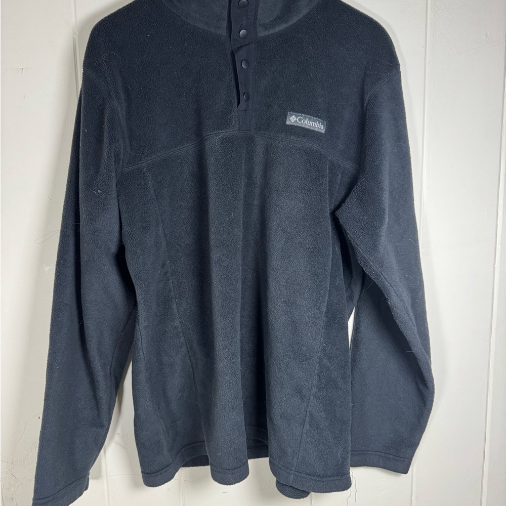 Columbia Black Fleece Pullover